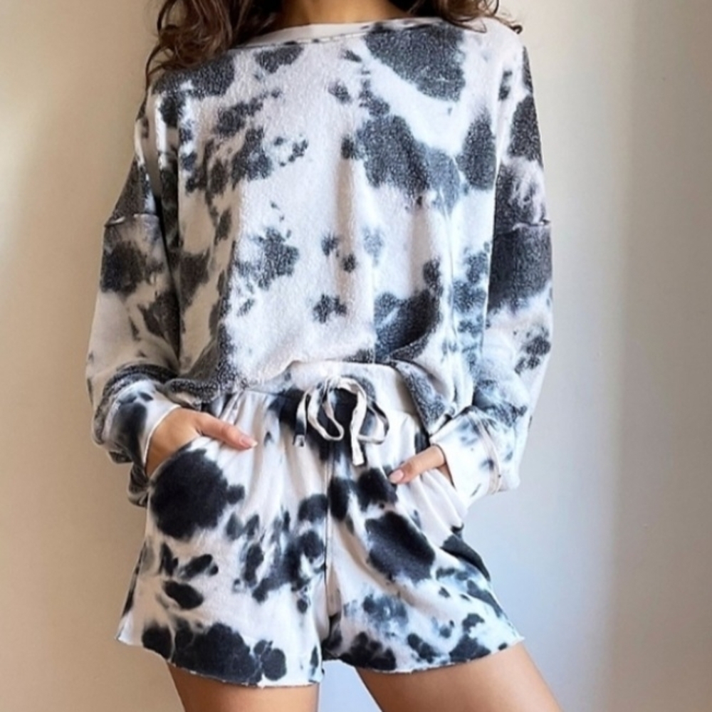 Free People Navy and White Tie-Dye Sweatshirt